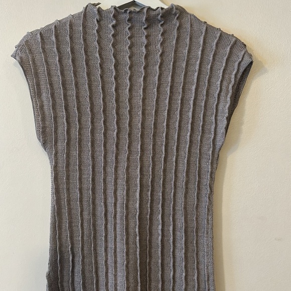 Zara Ribbed Textured Soft Stretch Knit Sleeveless Midi Dress - Picture 12 of 15